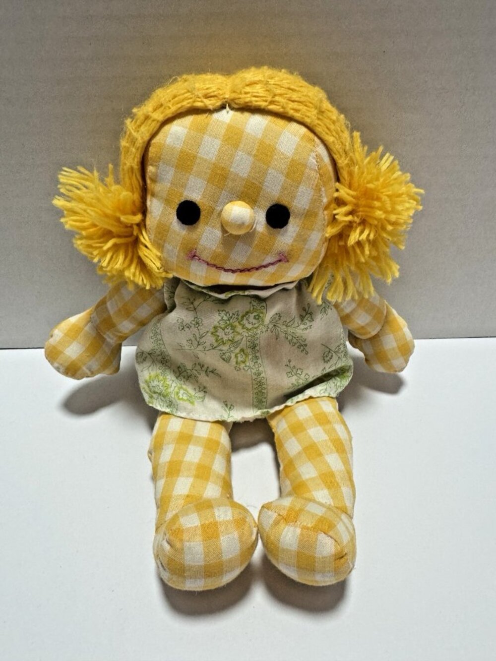 Vintage 1973 Hasbro Romper Room Sweet Dreams Abigail Softies Cloth Doll Yellow